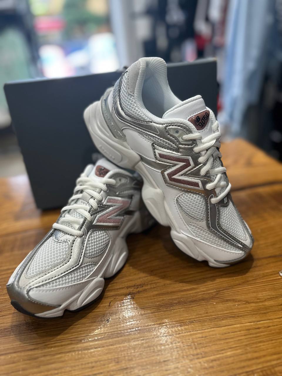 NEW BALANCE 9060