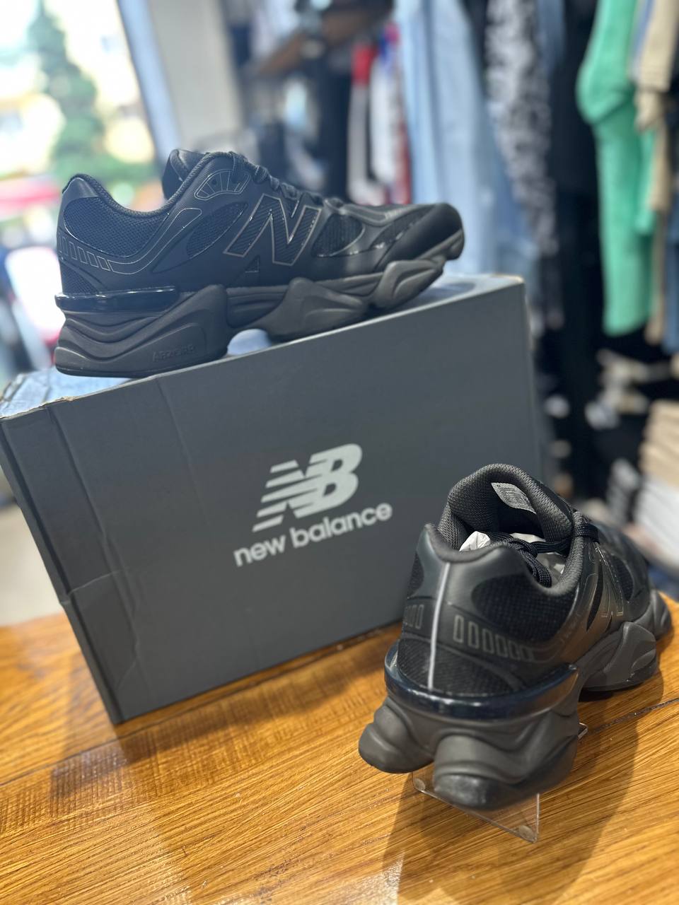 NEW BALANCE 9060