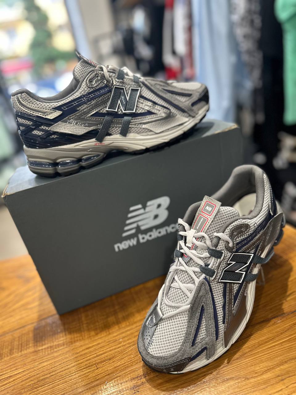 NEW BALANCE 1906