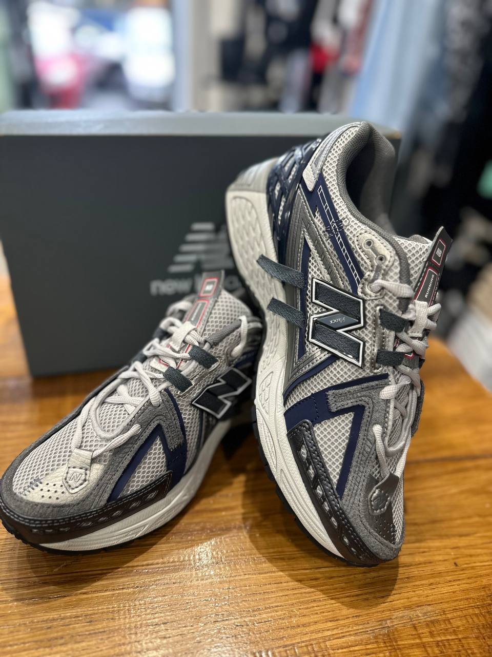 NEW BALANCE 1906