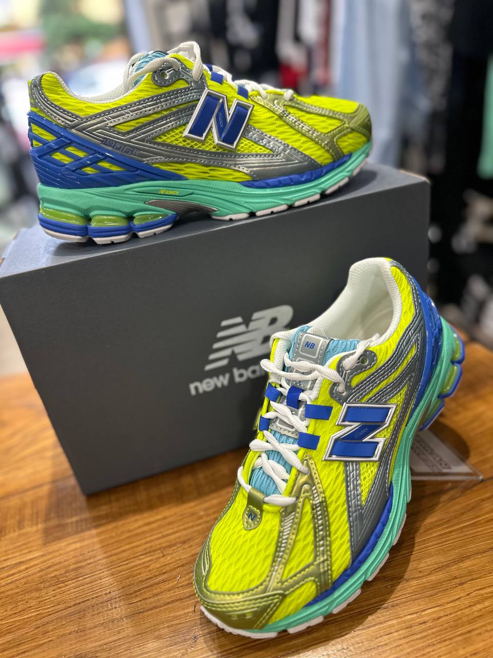 NEW BALANCE 1906
