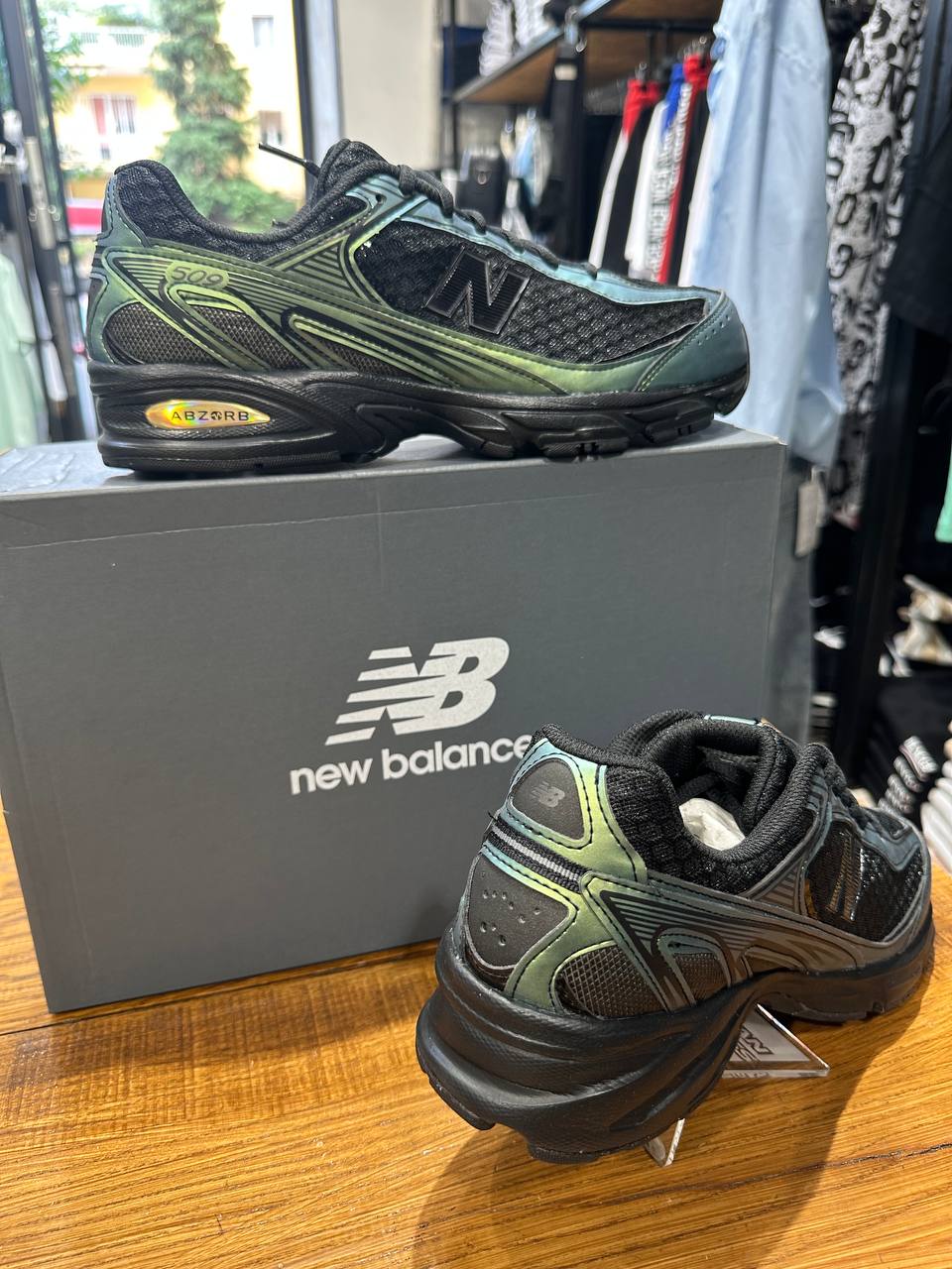 NEW BALANCE 509