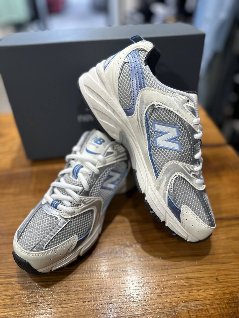 NEW BALANCE 530