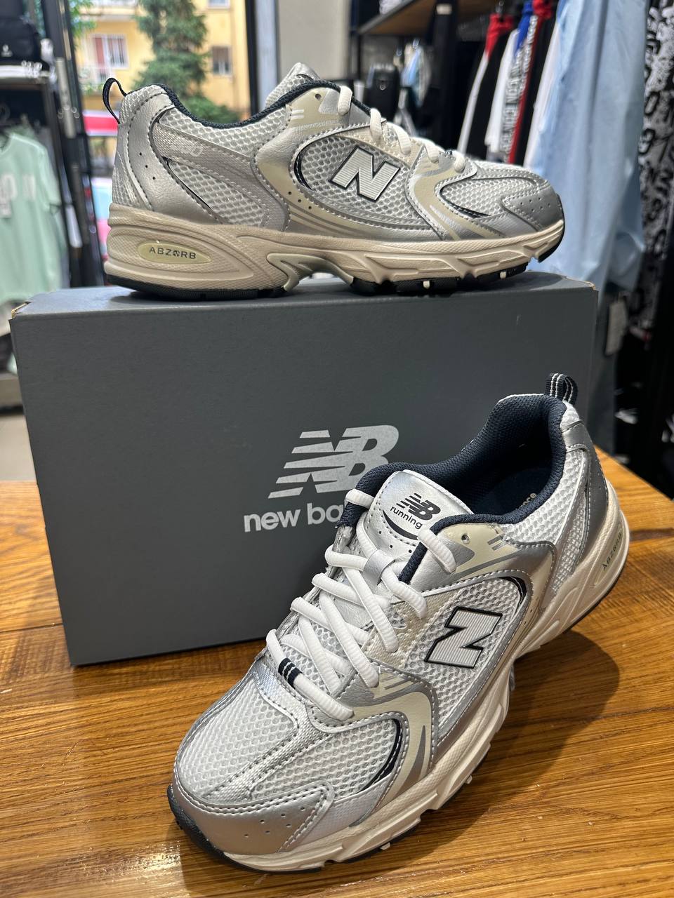 NEW BALANCE 530