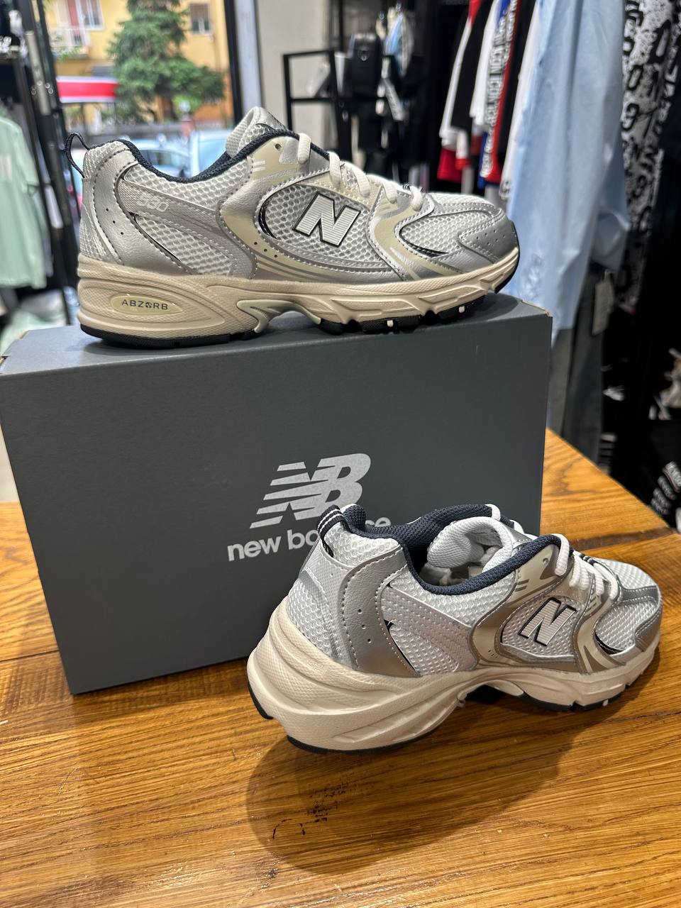 NEW BALANCE 530