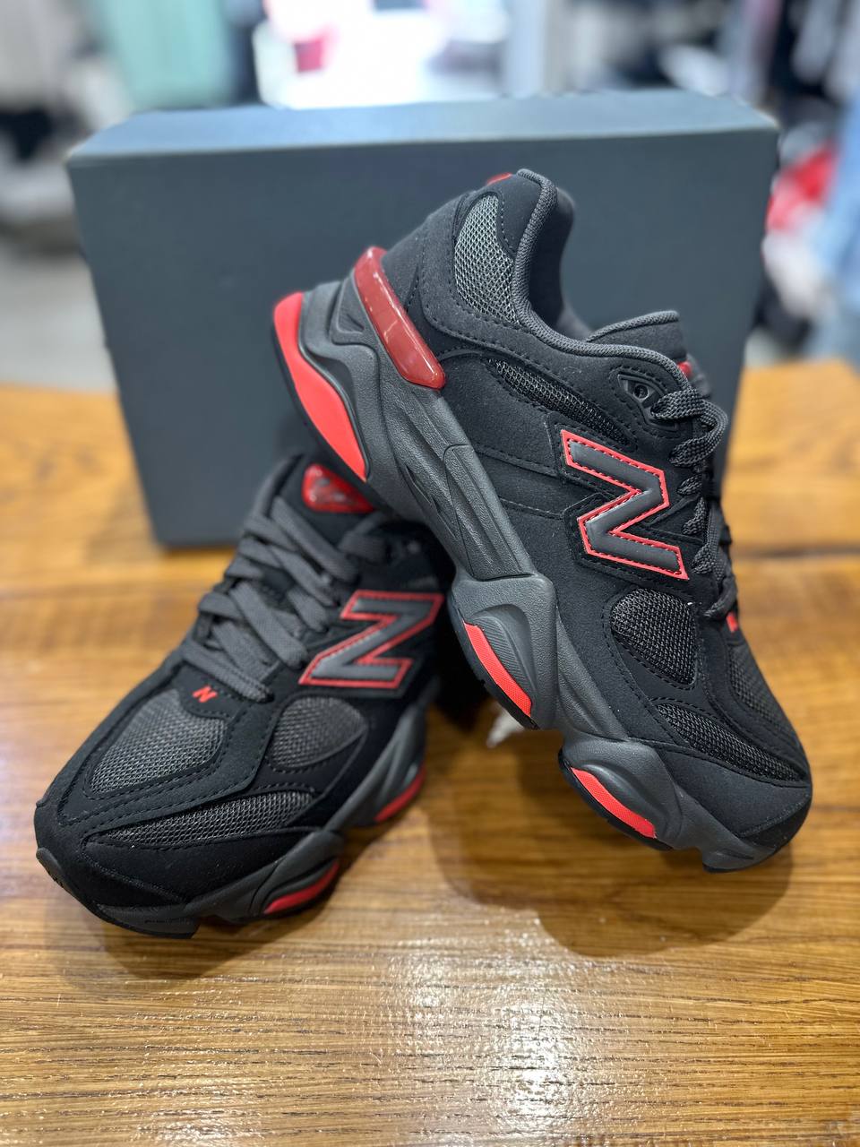 NEW BALANCE 9060