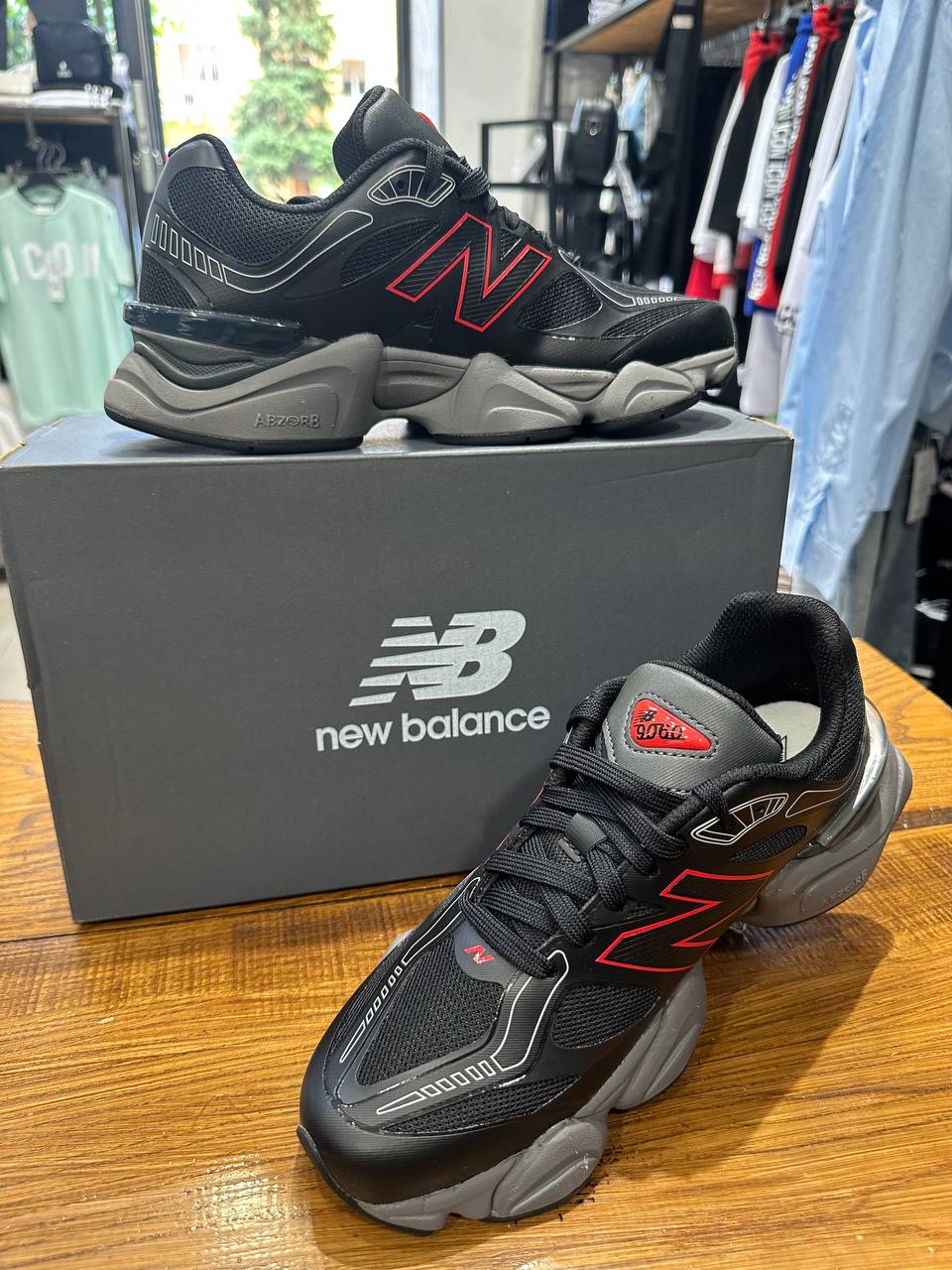 NEW BALANCE 9060