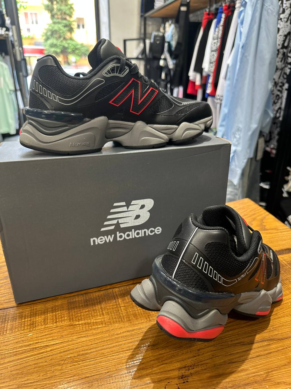 NEW BALANCE 9060