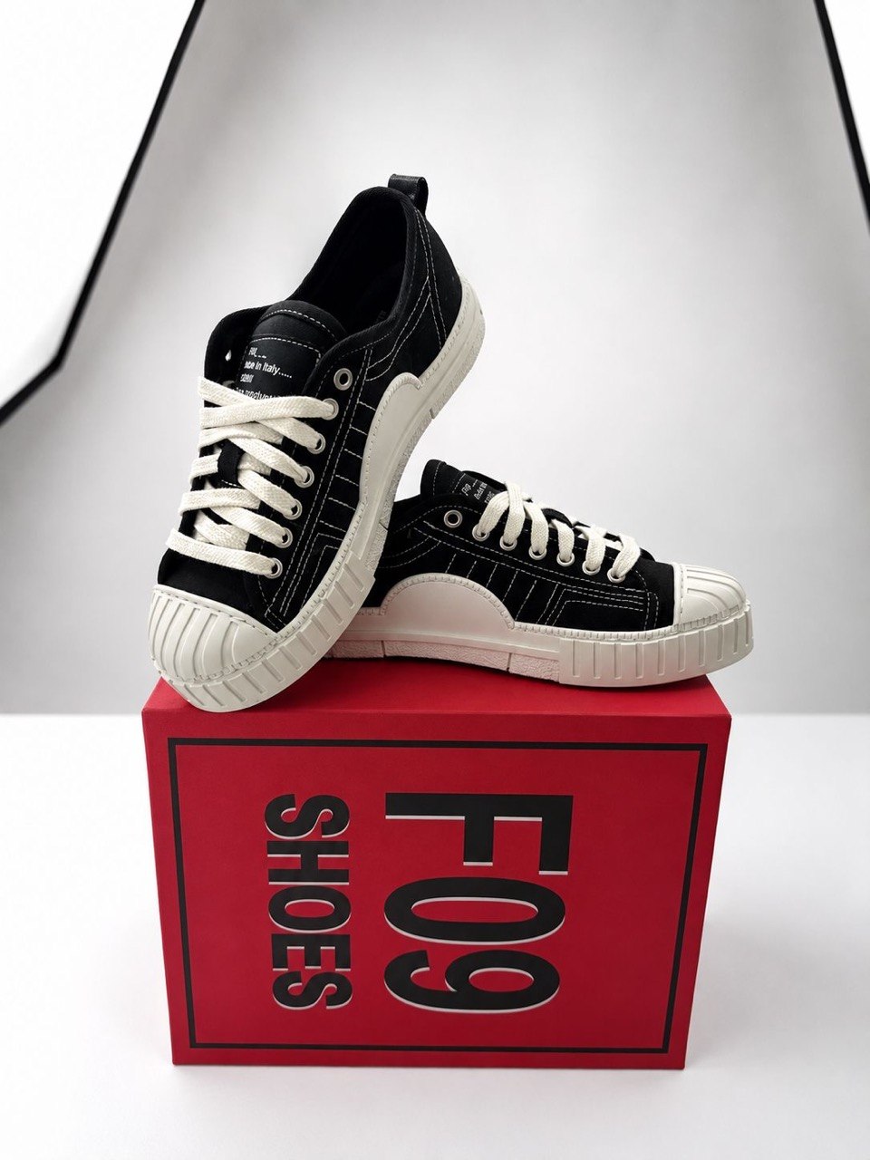 Scarpe F09