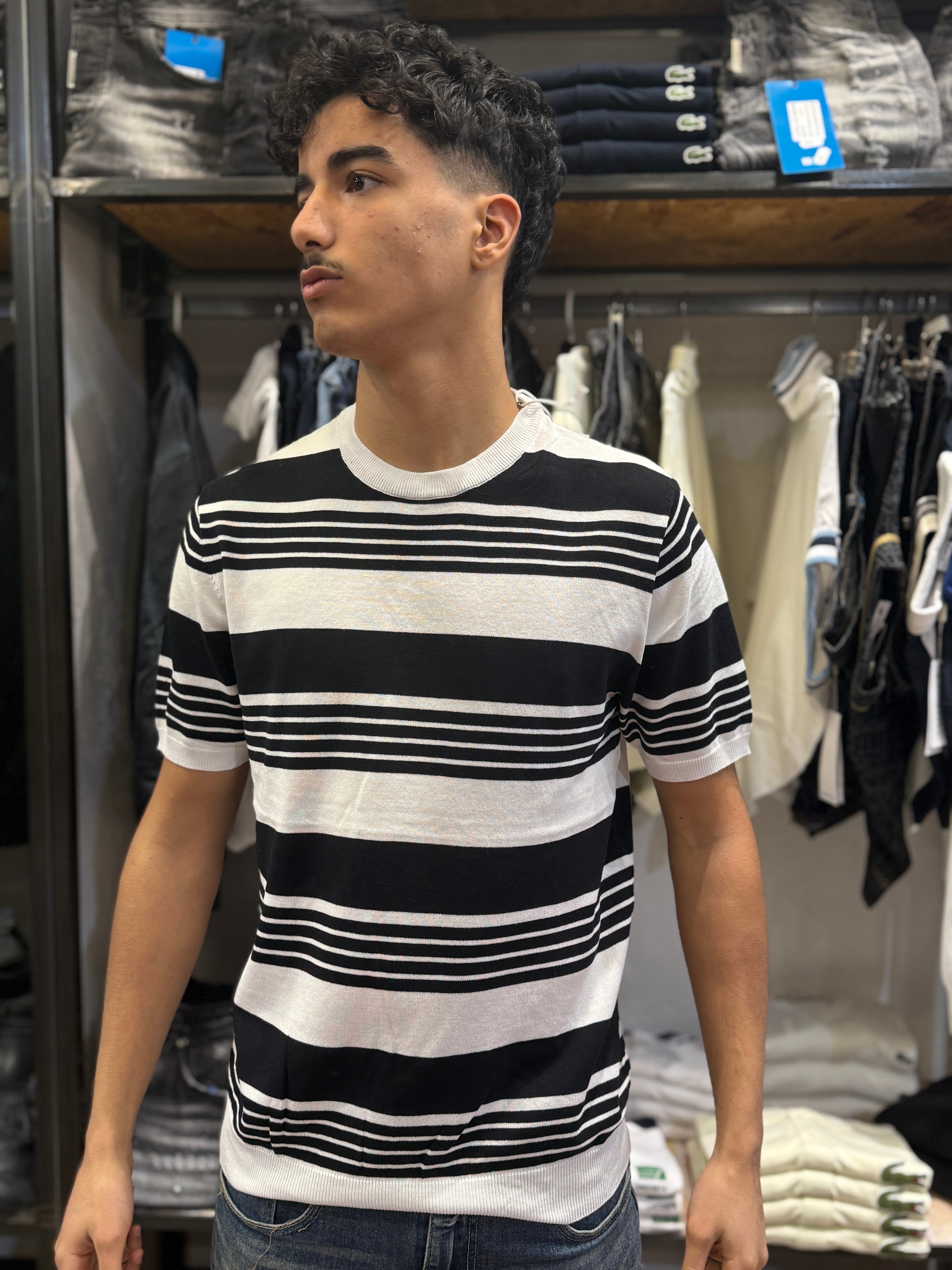 T-shirt Righe Asimmetriche